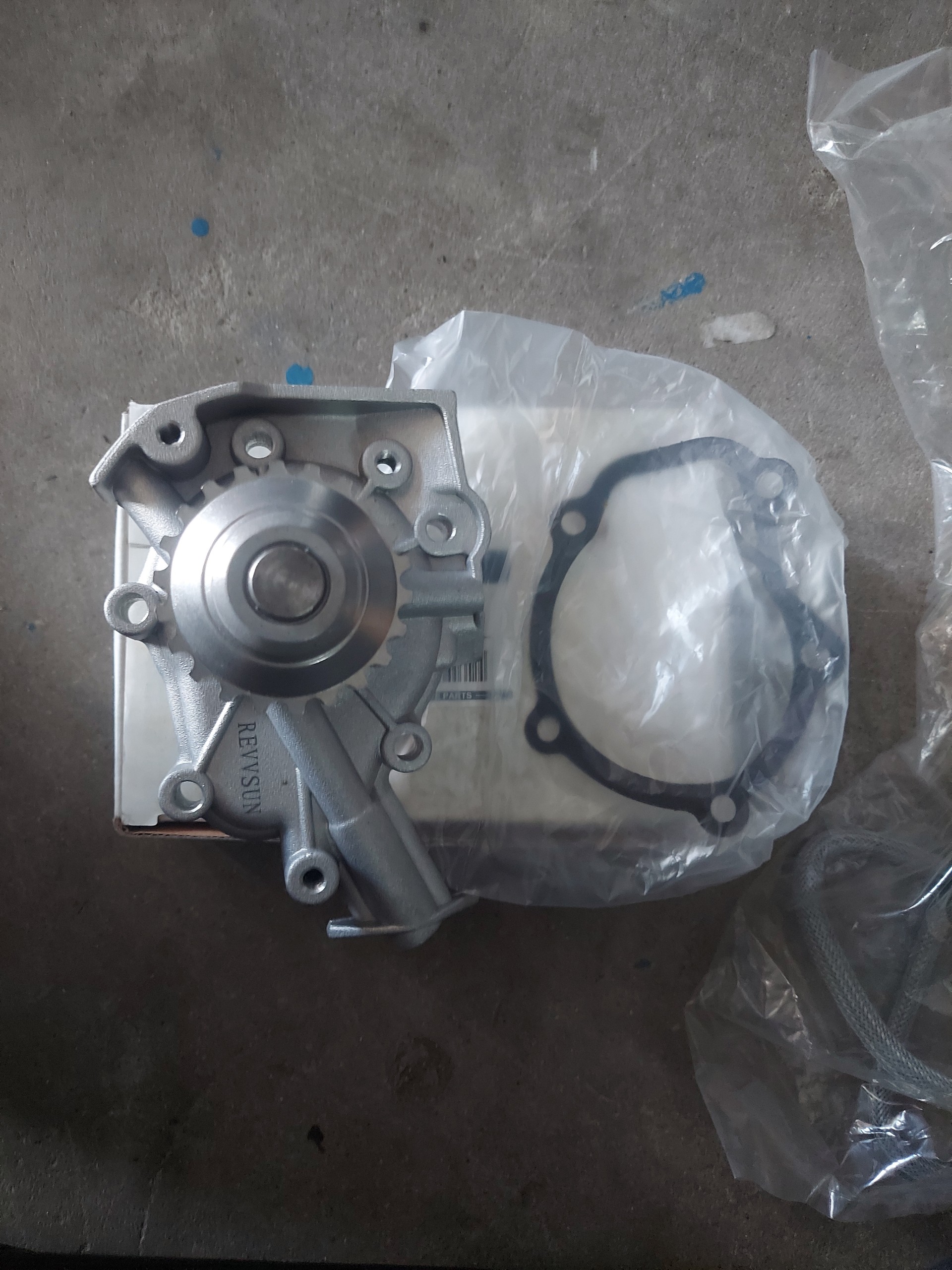 Bơm nước matiz 05 Viking